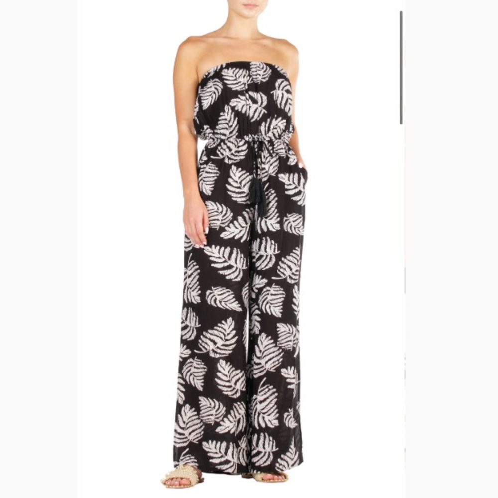 NWT Elan beach coverup
